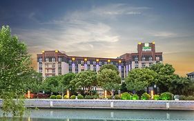 Holiday Inn Express Shanghai Putuo, An Ihg Hotel